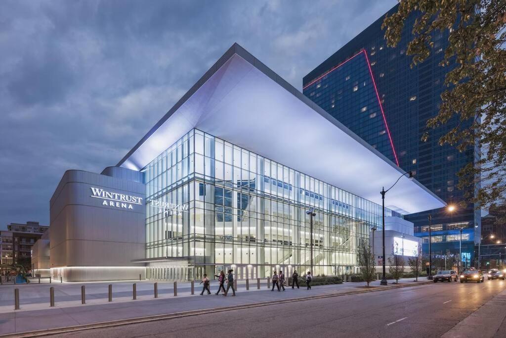 Mccormick Place Beautiful 2Br Apartment With Optional Parking Sleeps Up To 8 Near Soldier Field, Grant Park And Lakefront Trail Чикаго Екстер'єр фото