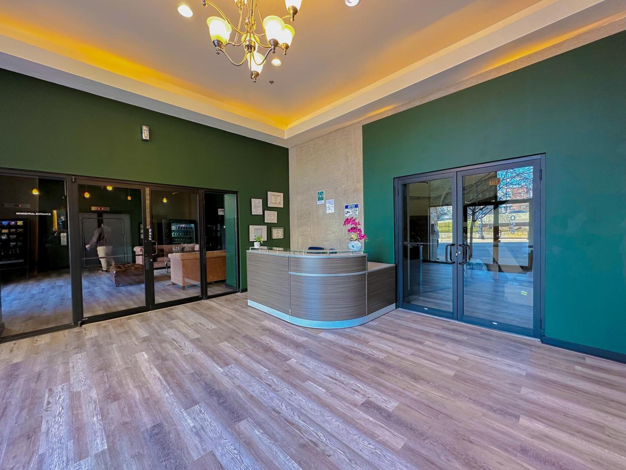 Mccormick Place Beautiful 2Br Apartment With Optional Parking Sleeps Up To 8 Near Soldier Field, Grant Park And Lakefront Trail Чикаго Екстер'єр фото
